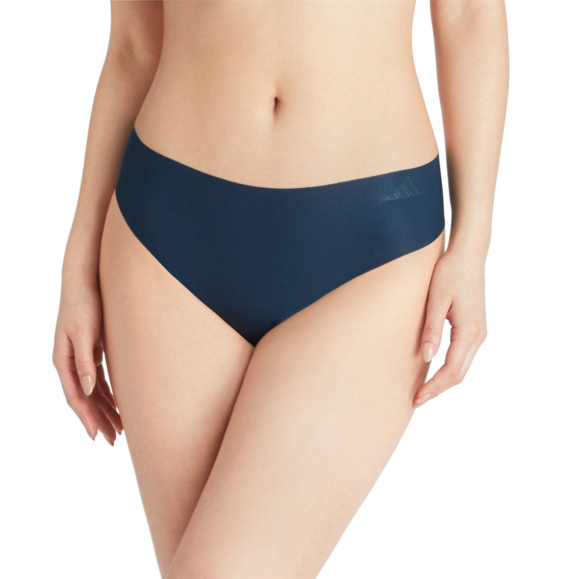 s/files/1/0779/3718/1009/files/0IB31_0901_4.jpg?v=1738669648