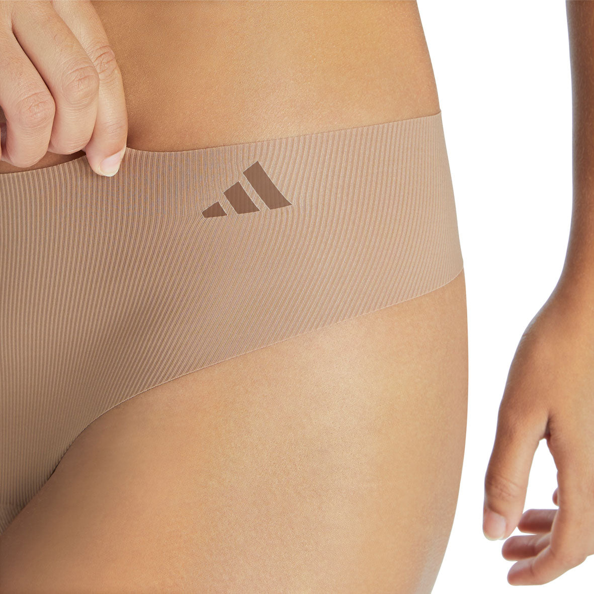 s/files/1/0779/3718/1009/files/0IB31_0902_9.jpg?v=1738669647