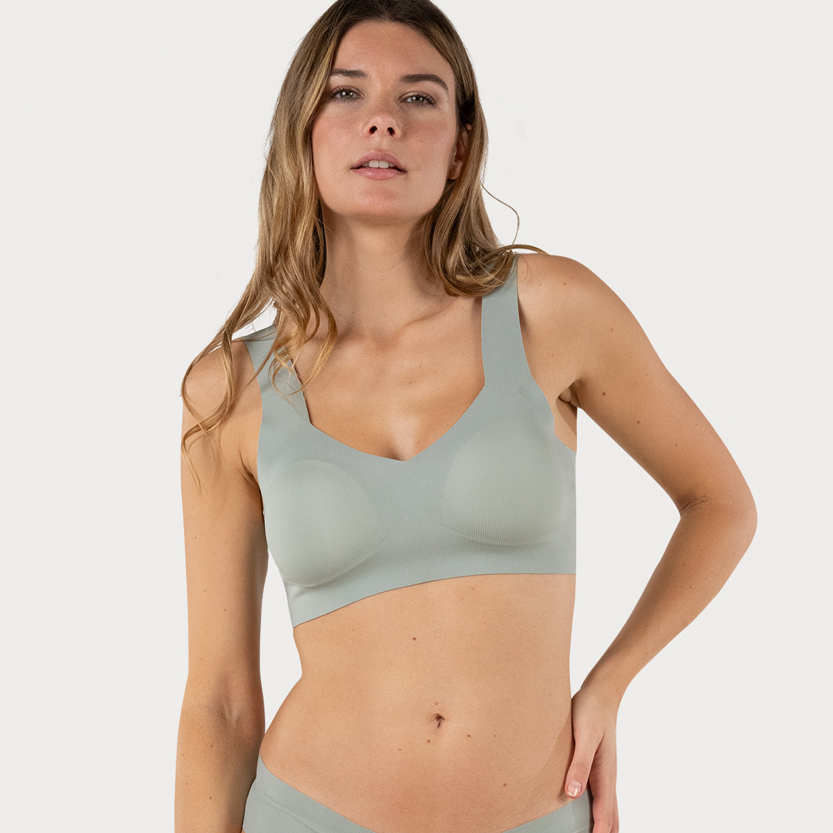 s/files/1/0779/3718/1009/files/0K711_0632_S4.jpg?v=1766153701